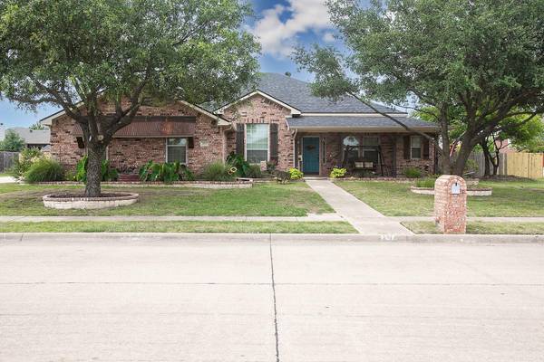 421 Mountain Peak Bend, Midlothian, TX 76065