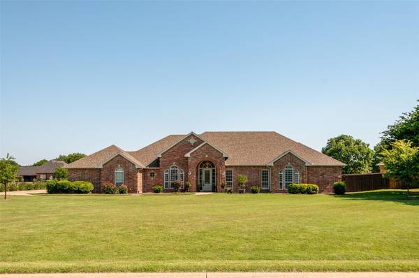 116 Spring Grove Drive, Waxahachie, TX 75165