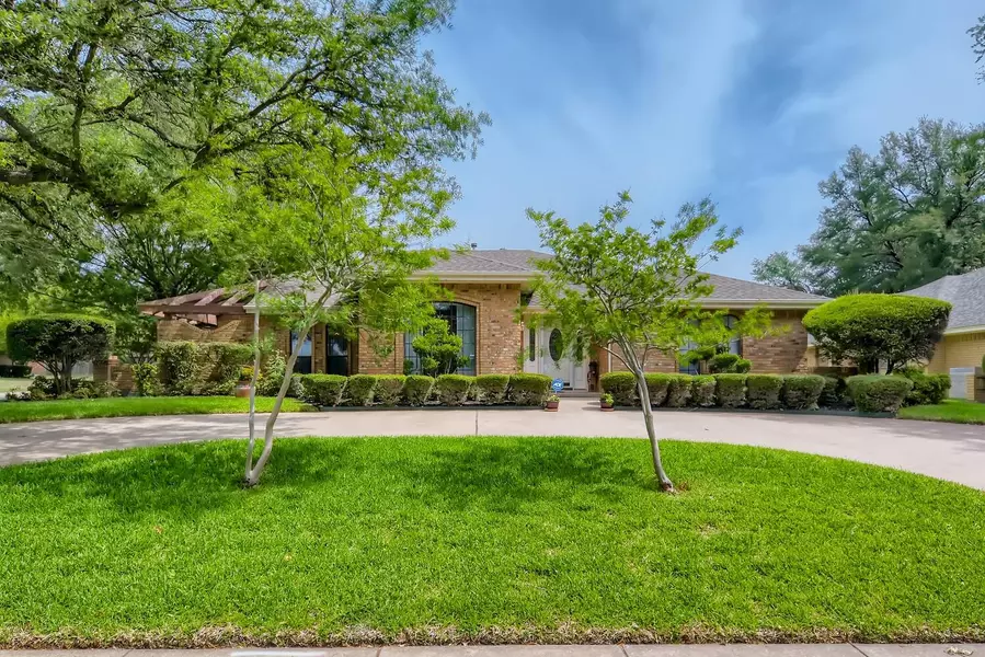 1335 Deer Ridge Drive, Duncanville, TX 75137