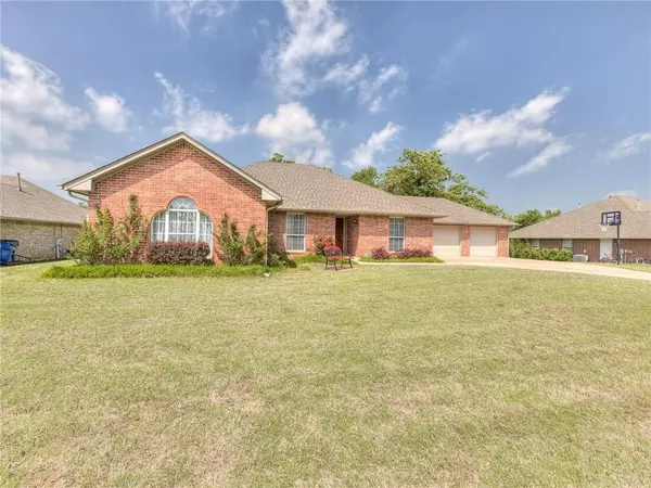 2671 Greystone Lane, Choctaw, OK 73020