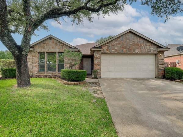 316 Sierra Way, Cedar Hill, TX 75104