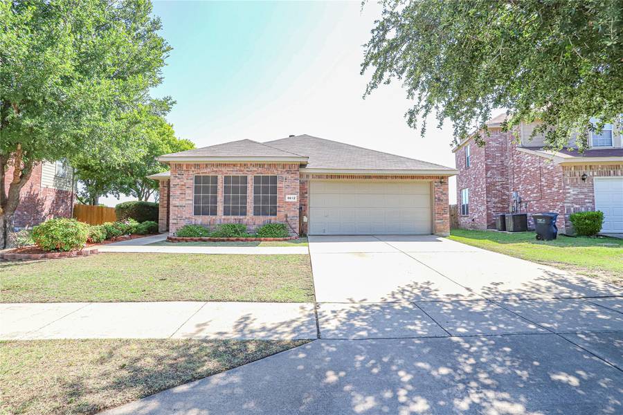 8612 Arcadia Park Drive, Fort Worth, TX 76244