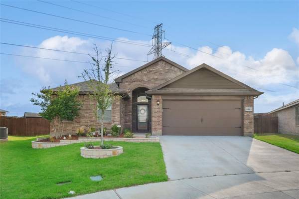 8301 Muddy Creek Drive, Fort Worth, TX 76131