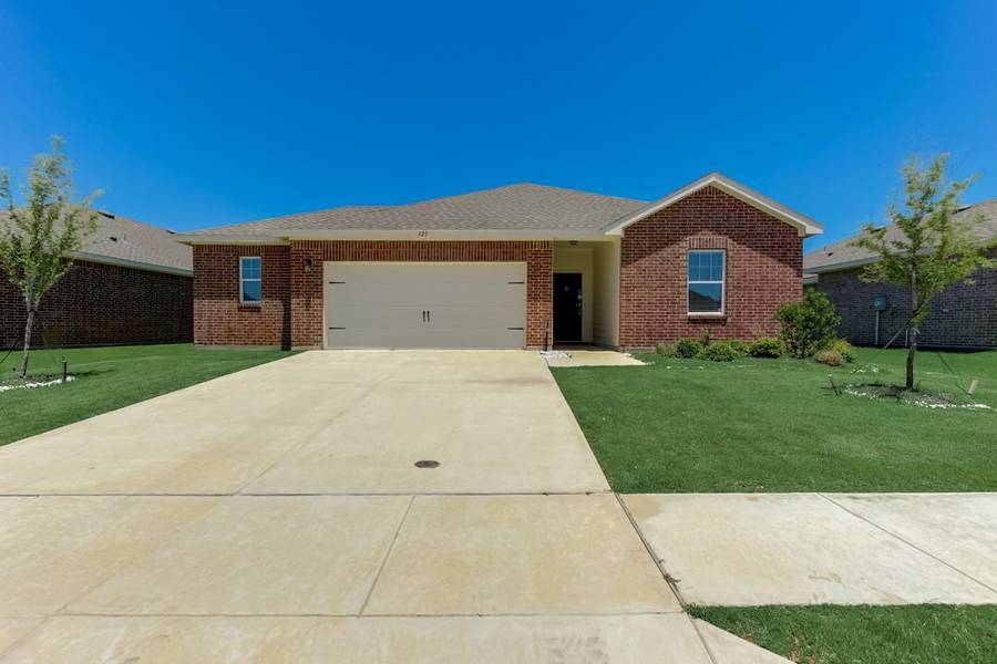 325 Frio River Road, Glenn Heights, TX 75154