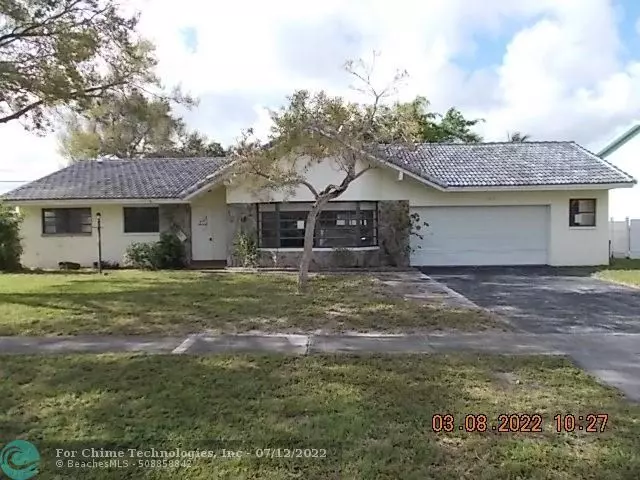 5800 SW 19th St, Plantation, FL 33317