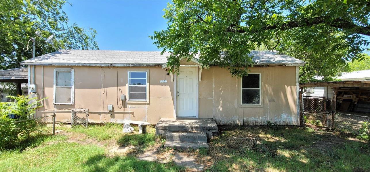 1201 Old Jacksboro Road, Graham, TX 76450