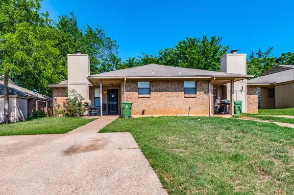 Arlington, TX 76015,2405 Windy Pine Lane