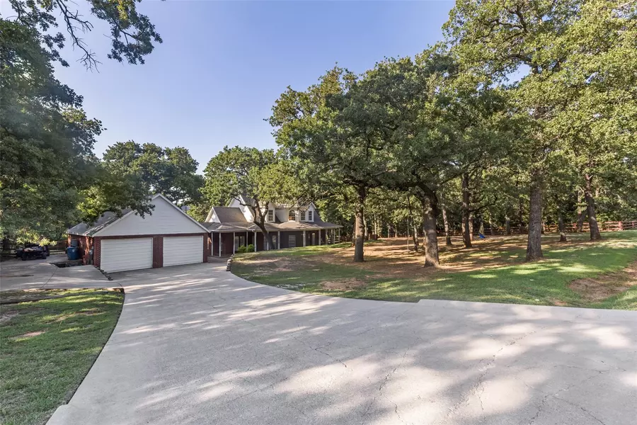 840 Oak View Drive, Oak Point, TX 75068