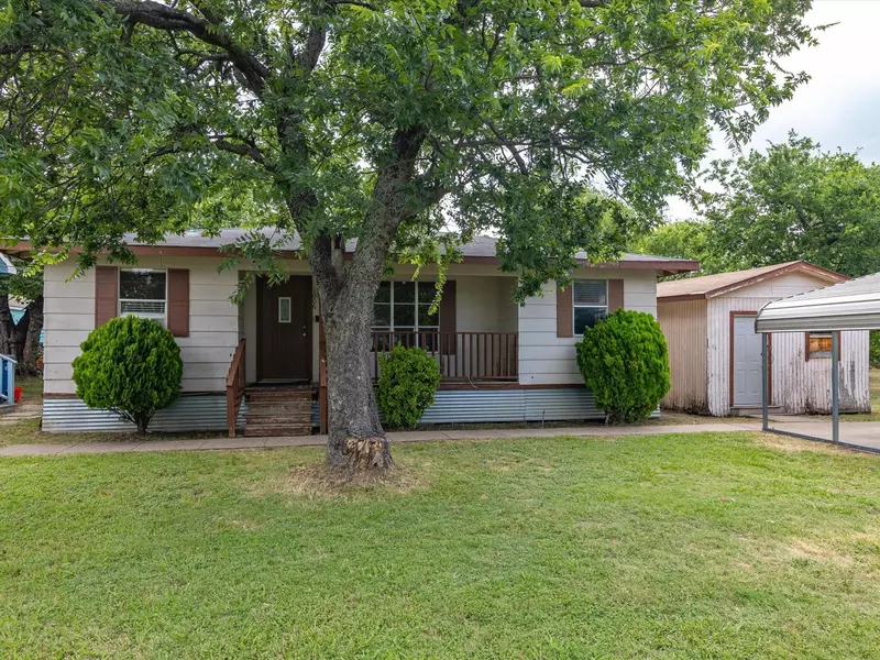 1006 S Sherman Street, Ennis, TX 75119