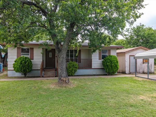 1006 S Sherman Street,  Ennis,  TX 75119