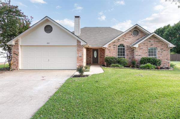 621 Stagecoach Drive, Oak Point, TX 75068