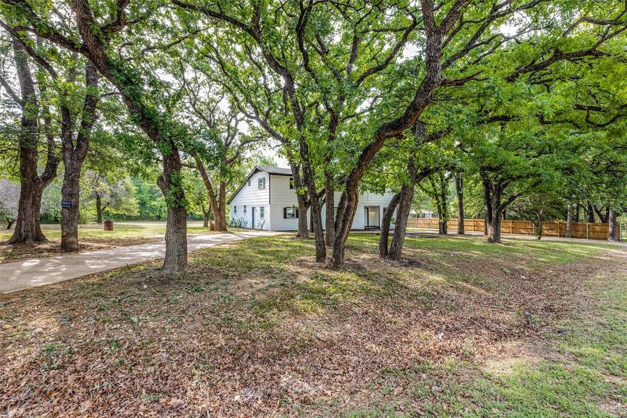 3718 Twin Creeks Drive, Cleburne, TX 76031