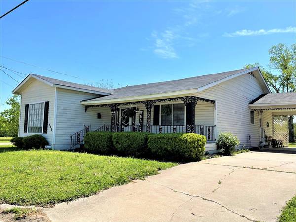 520 N Ellis Street, Groesbeck, TX 76642