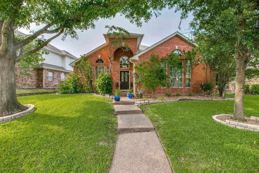 3532 Briargrove Lane, Dallas, TX 75287