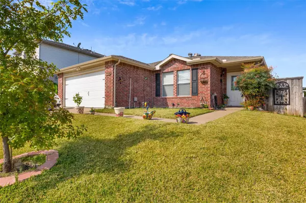 5336 Royal Birkdale Drive, Fort Worth, TX 76135