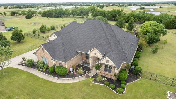 996 Chisholm Ridge Drive, Rockwall, TX 75032