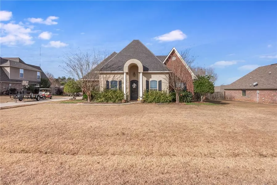 4852 Sandtrap, Shreveport, LA 71107