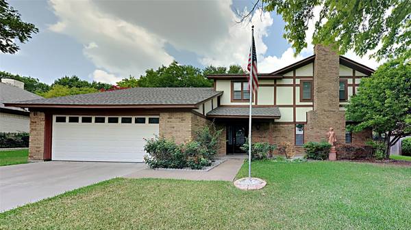 460 Meadowhill Drive, Benbrook, TX 76126