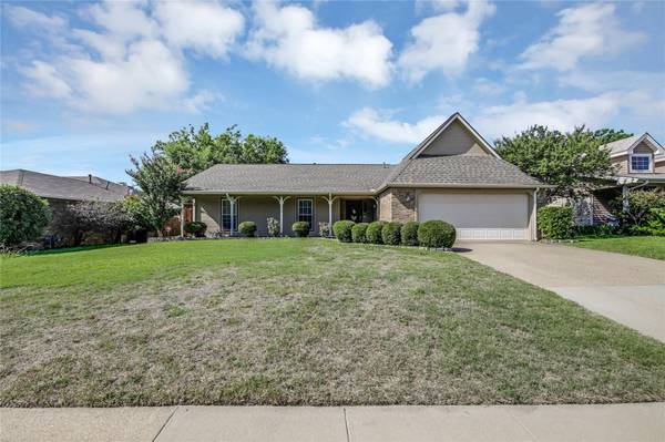 1536 Highpoint Drive, Lewisville, TX 75077