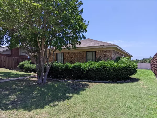 Carrollton, TX 75007,2604 W Wentwood Drive