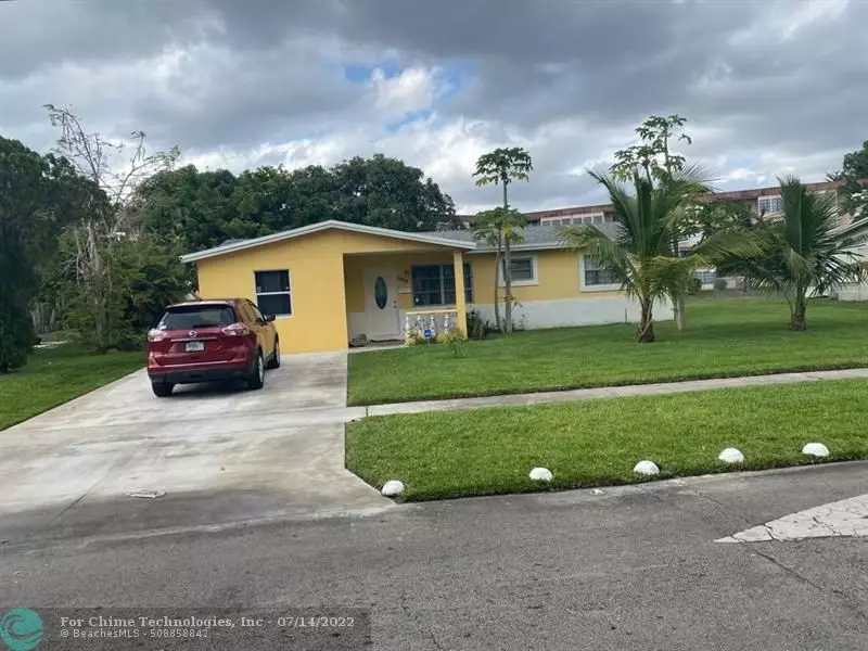 4511 NW 27th St, Lauderhill, FL 33313