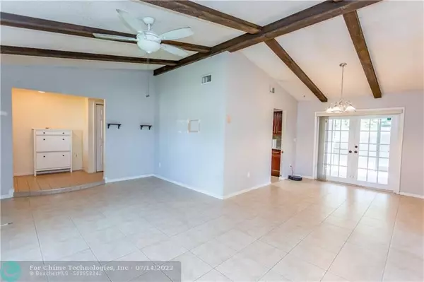 Lake Worth Beach, FL 33463,5327 Sandhurst Cir