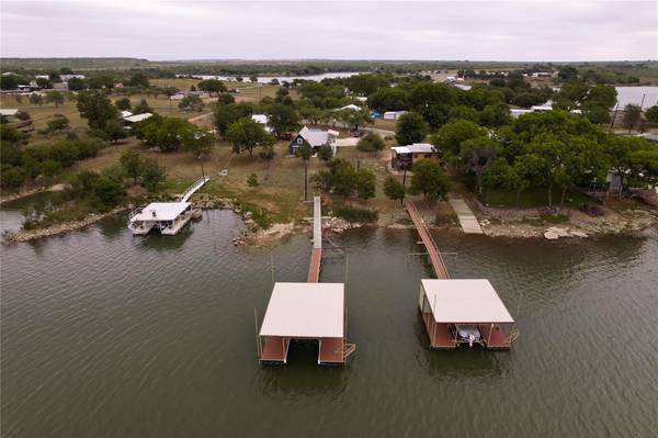 143 Lakeview Drive, Coleman, TX 76834