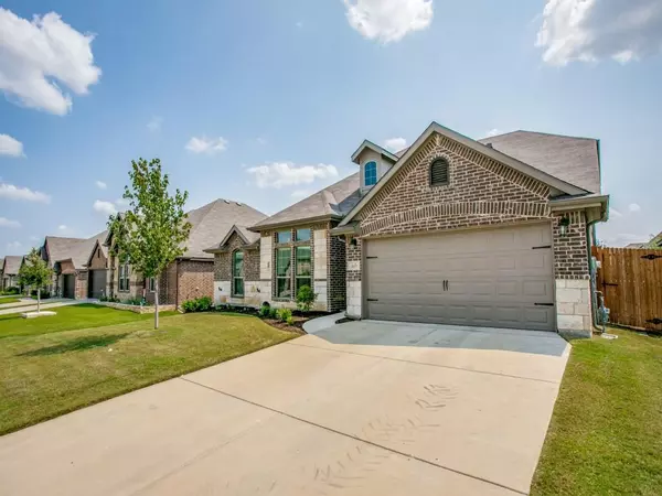 Saginaw, TX 76131,317 Sugar Creek Lane