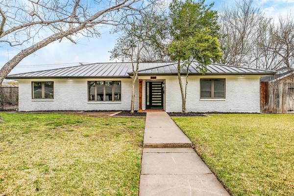 4108 Hartwood Drive, Fort Worth, TX 76109