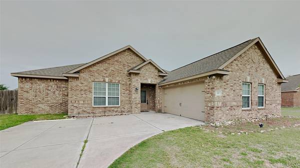 357 Cascade Drive, Red Oak, TX 75154