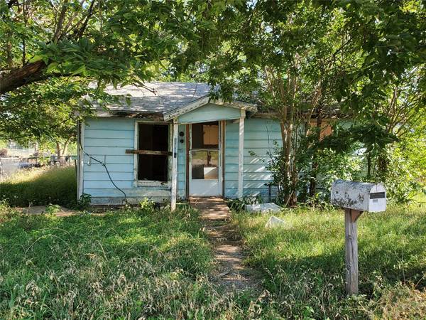 1016 9th Street, Mineral Wells, TX 76067