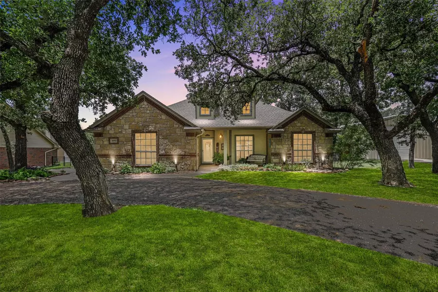 1692 Thomas Road, Springtown, TX 76082