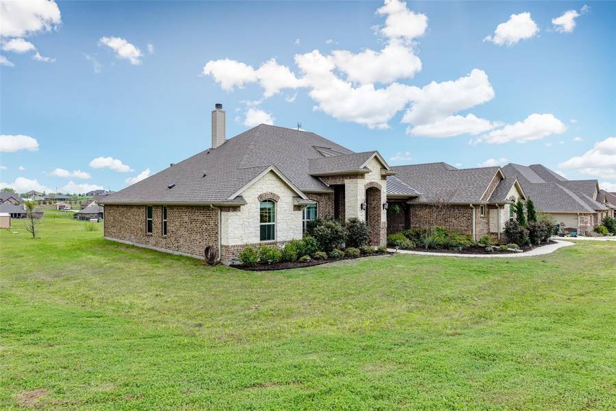 1073 Dominique Drive, Weatherford, TX 76087