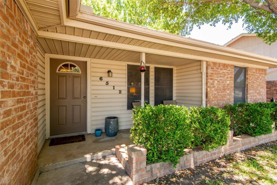 6512 Storm Drive, Watauga, TX 76148