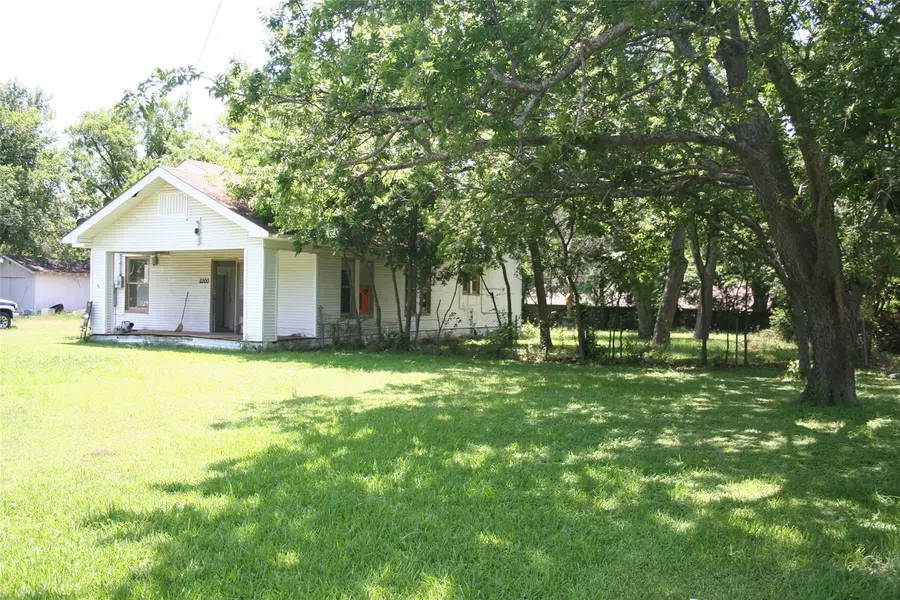 2200 N Beaton Street, Corsicana, TX 75110