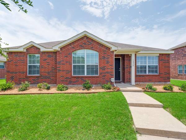 1832 Serena Drive, Lancaster, TX 75134