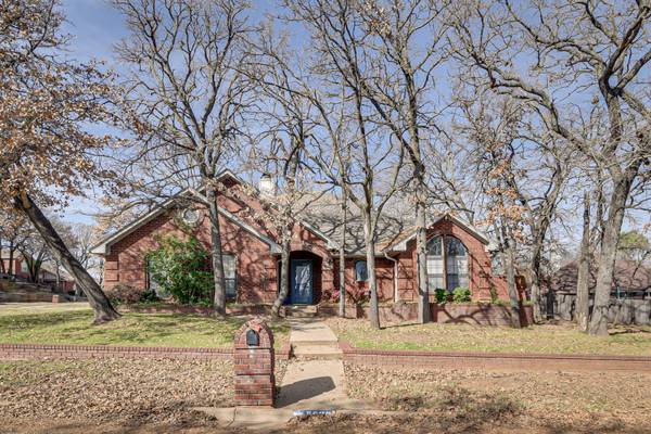 5520 Bradley Court, Arlington, TX 76017