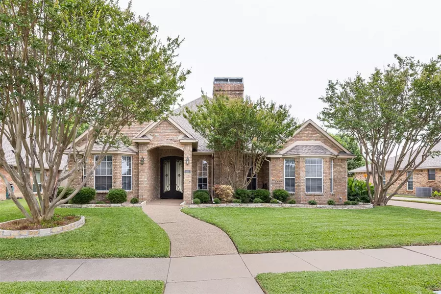 4706 N Meadow Ridge Circle, Mckinney, TX 75072