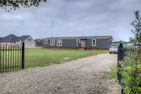 7344 Cr 2532,  Quinlan,  TX 75474