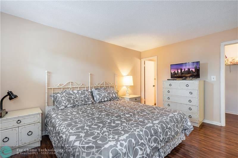 Pembroke Pines, FL 33025,671 S Hollybrook Dr  #204
