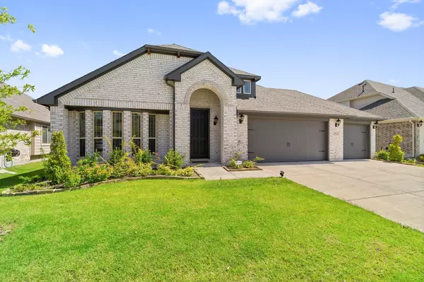 1412 Stoneleigh Place, Aubrey, TX 76227