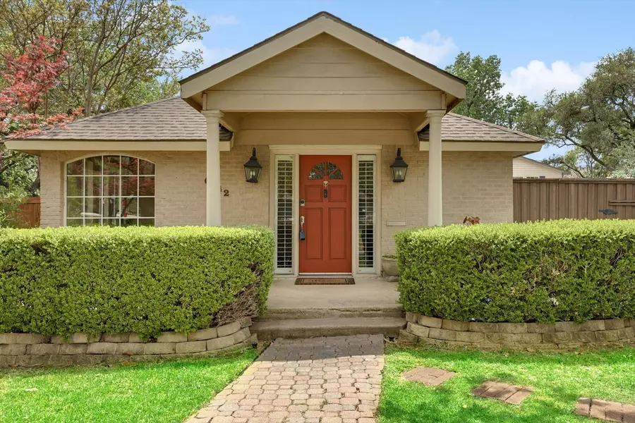 6042 Monticello Avenue, Dallas, TX 75206