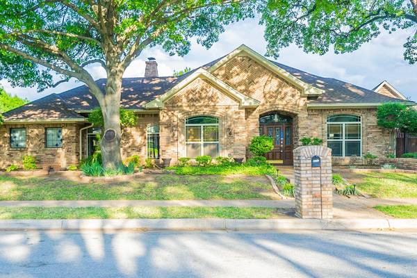 3312 Wendover Court, Bedford, TX 76021