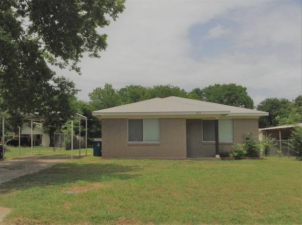 303 NE Sixth Street, Hubbard, TX 76648