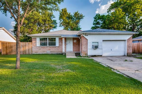 1836 Hood Street, Carrollton, TX 75006