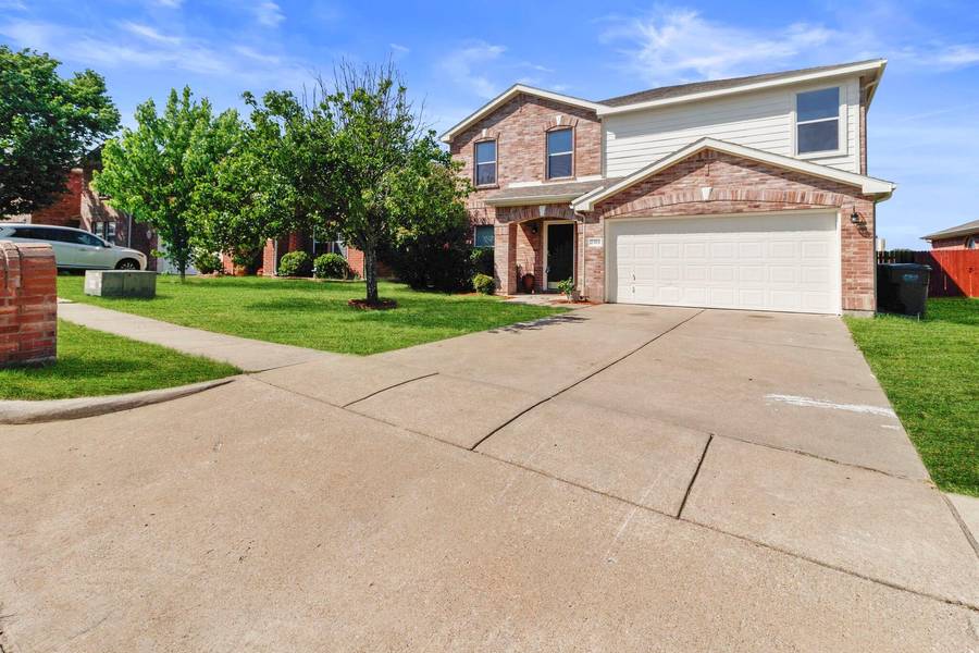 2109 Majestic Drive, Little Elm, TX 75036