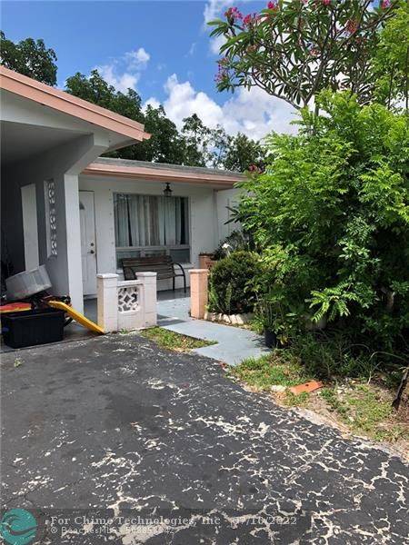 4360 NW 46th Ter,  Lauderdale Lakes,  FL 33319