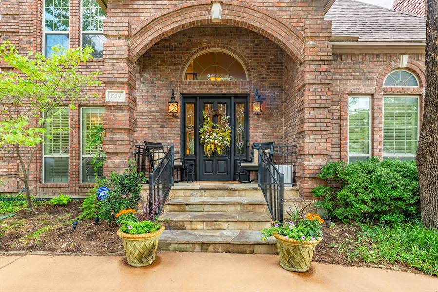 804 Runnymede Road, Keller, TX 76248