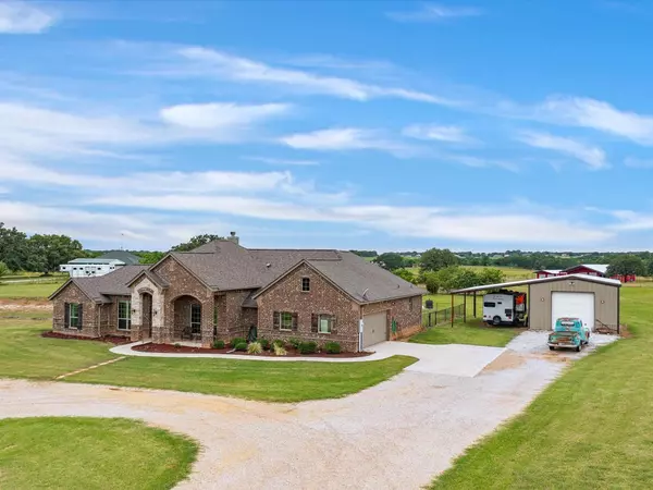 762 County Road 4270, Decatur, TX 76234