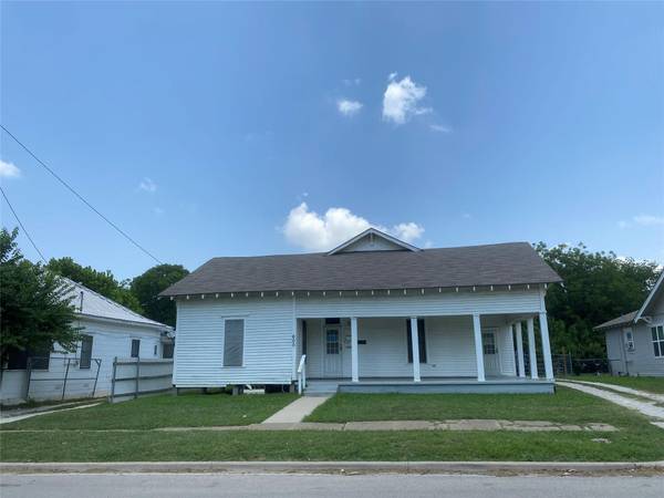 605 E Elm Street, Hillsboro, TX 76645